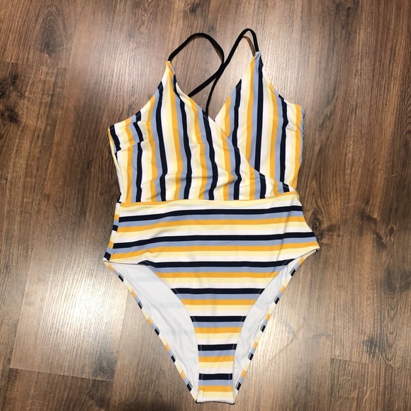 Cupshe | NWT Striped One Piece Bathing Suit - Picture 7 of 15